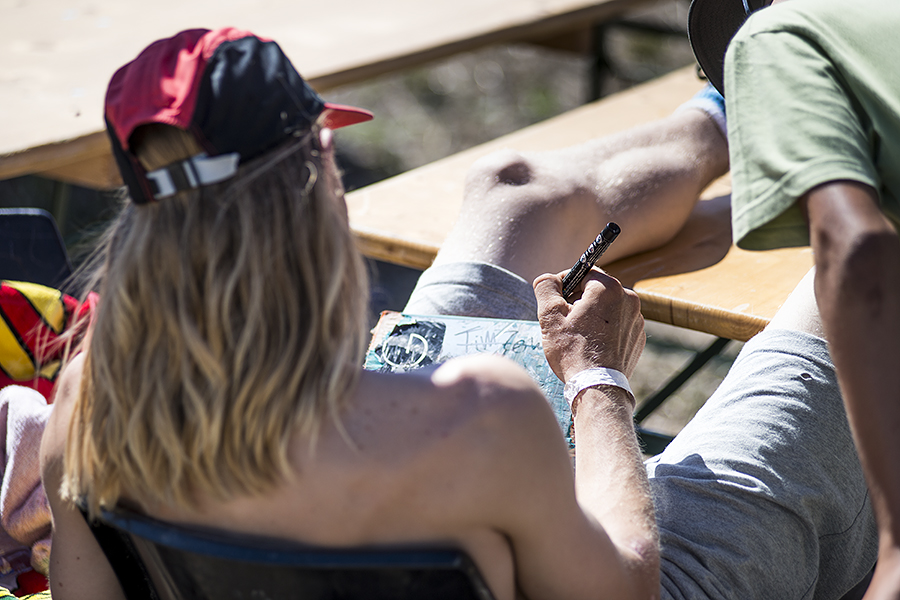 Worldwide fame voor Tim Zom Damn-Am-Portugal-2014-Sunday-Tim-Zom-Signing