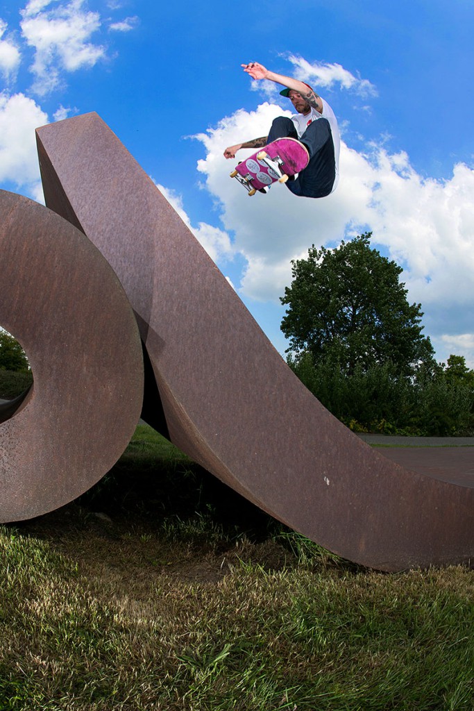 Menno-Becht-Frontside-Ollie-web