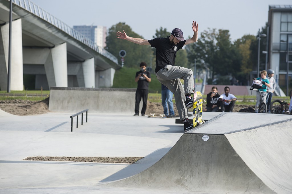 Opening-Skateplaza-Almere-Bastiaan-van-Zadelhoff-Fs-Salad