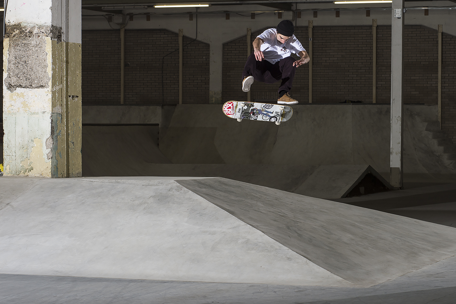 Waalhalla-2016-Douwe-Macare-Fs-Heelflip Douwe Macare skateboarden in Waalhalla