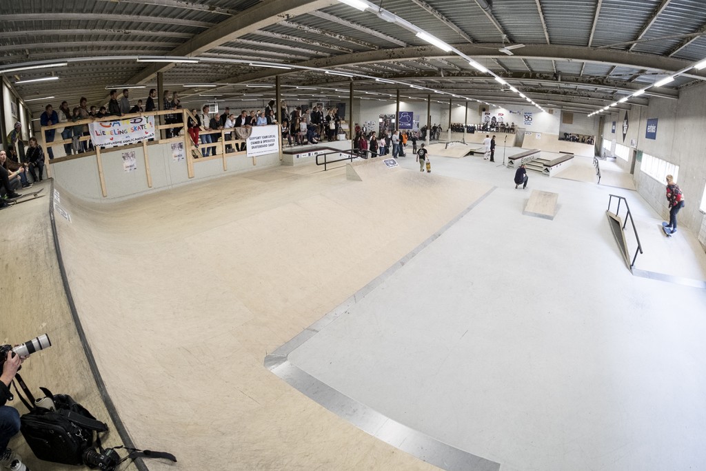 NK-skateboarden-dames-2016-realx-apeldoorn-overview-skatepark