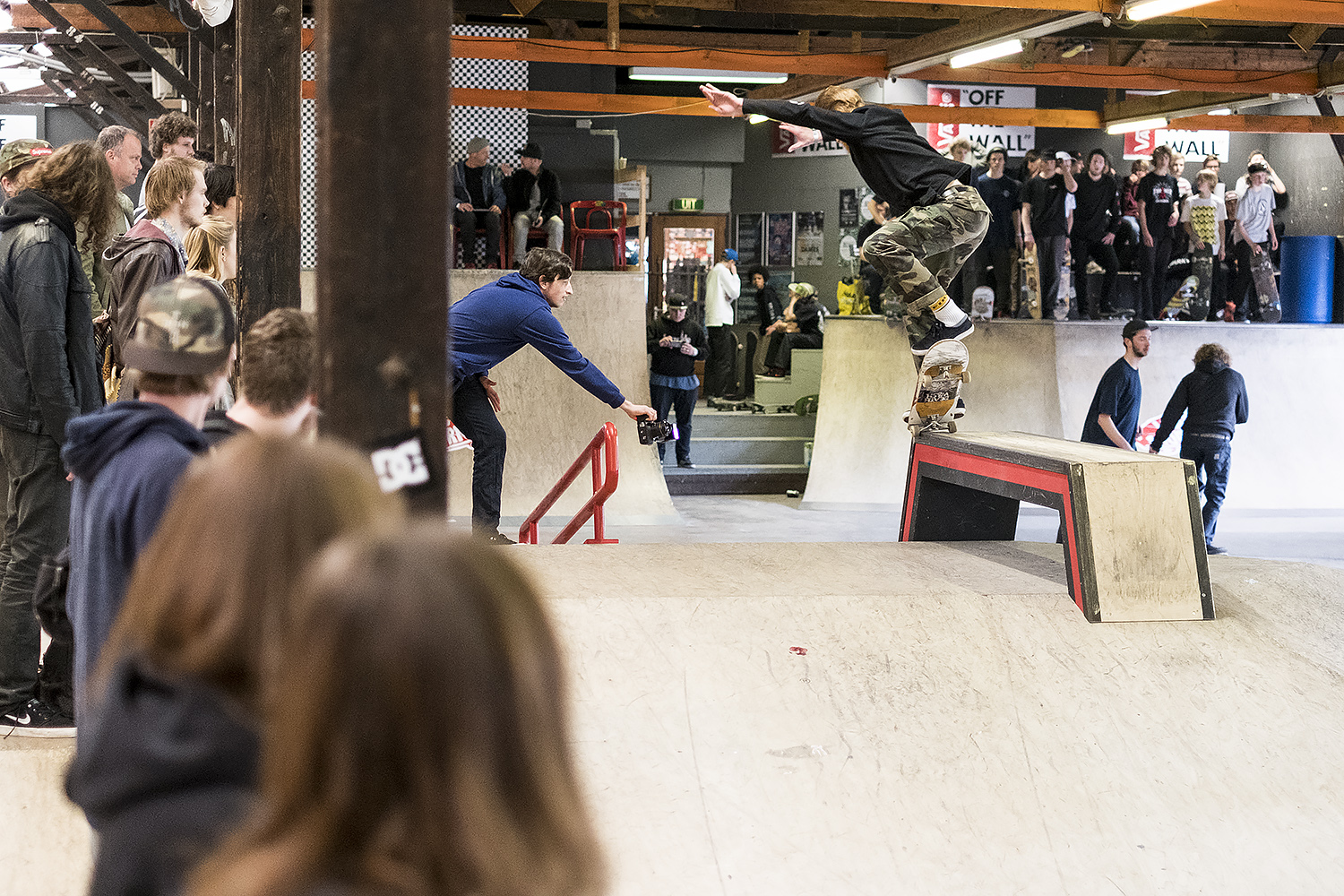 Vans-Shop-Riot-Netherlands-Burnside-Deventer-2016-Remco-Stolze-Backside-Nosegrind