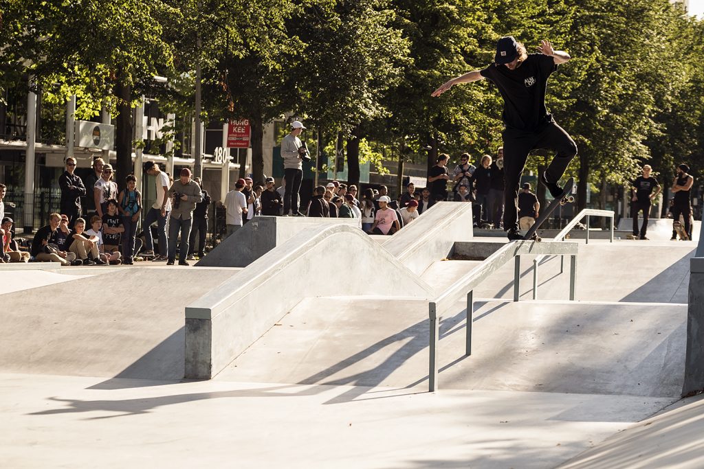 Dwindle-Demo-Westblaak-Rotterdam-robbin-de-wit-crooked-pop-over