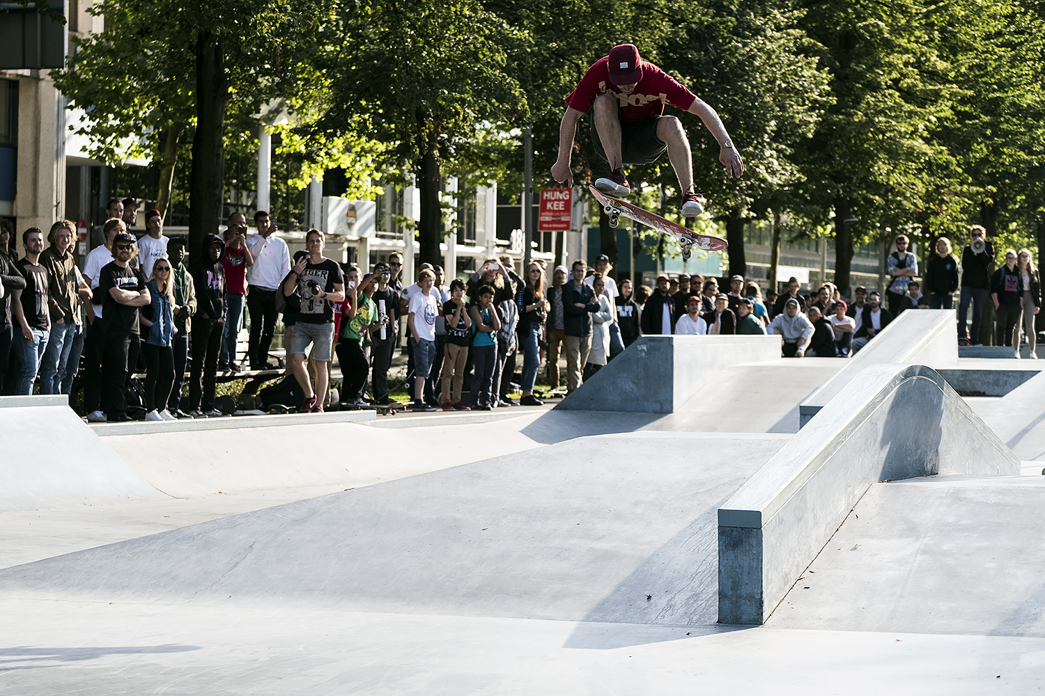 Dwindle-Demo-Westblaak-Rotterdam-woody-hoogendijk-frontside-kickflip
