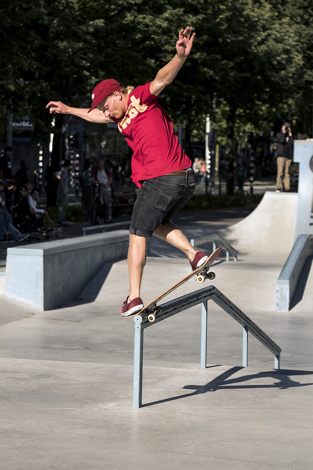 Dwindle-Demo-Westblaak-Rotterdam-woody-hoohendijk-backsdie-noseblunt