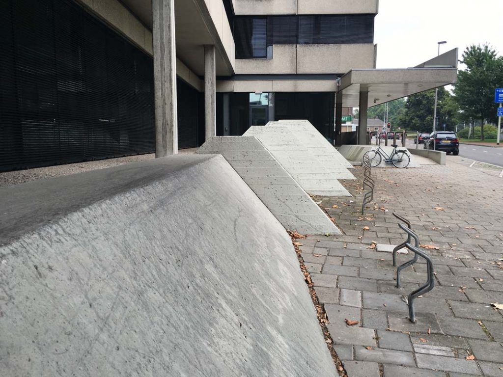 Arnhem-Belasting-banks-7