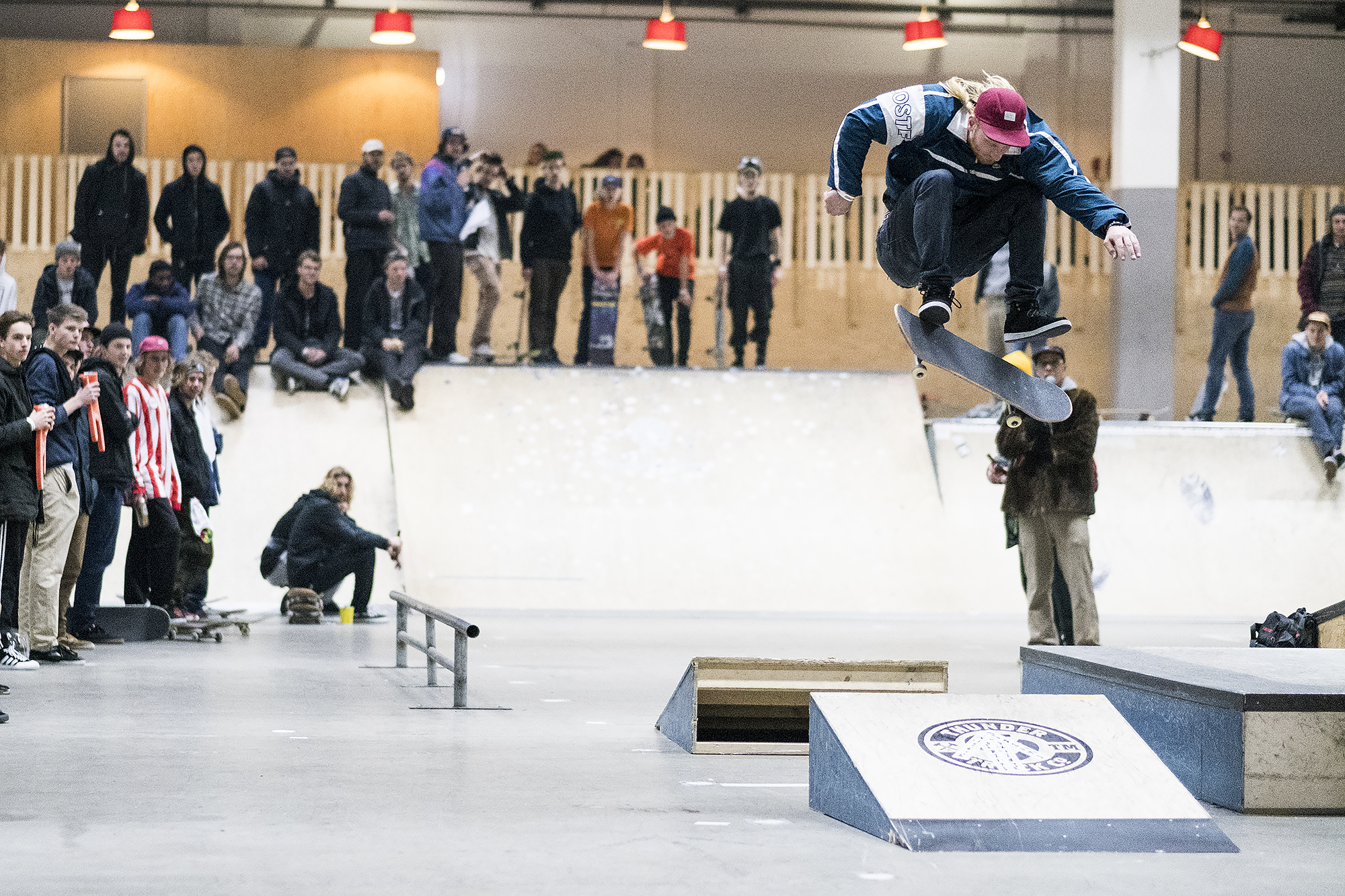 poernaka-scout-series-1-utrecht-woody-hoogendijk-frontside-kickflip-to-flat