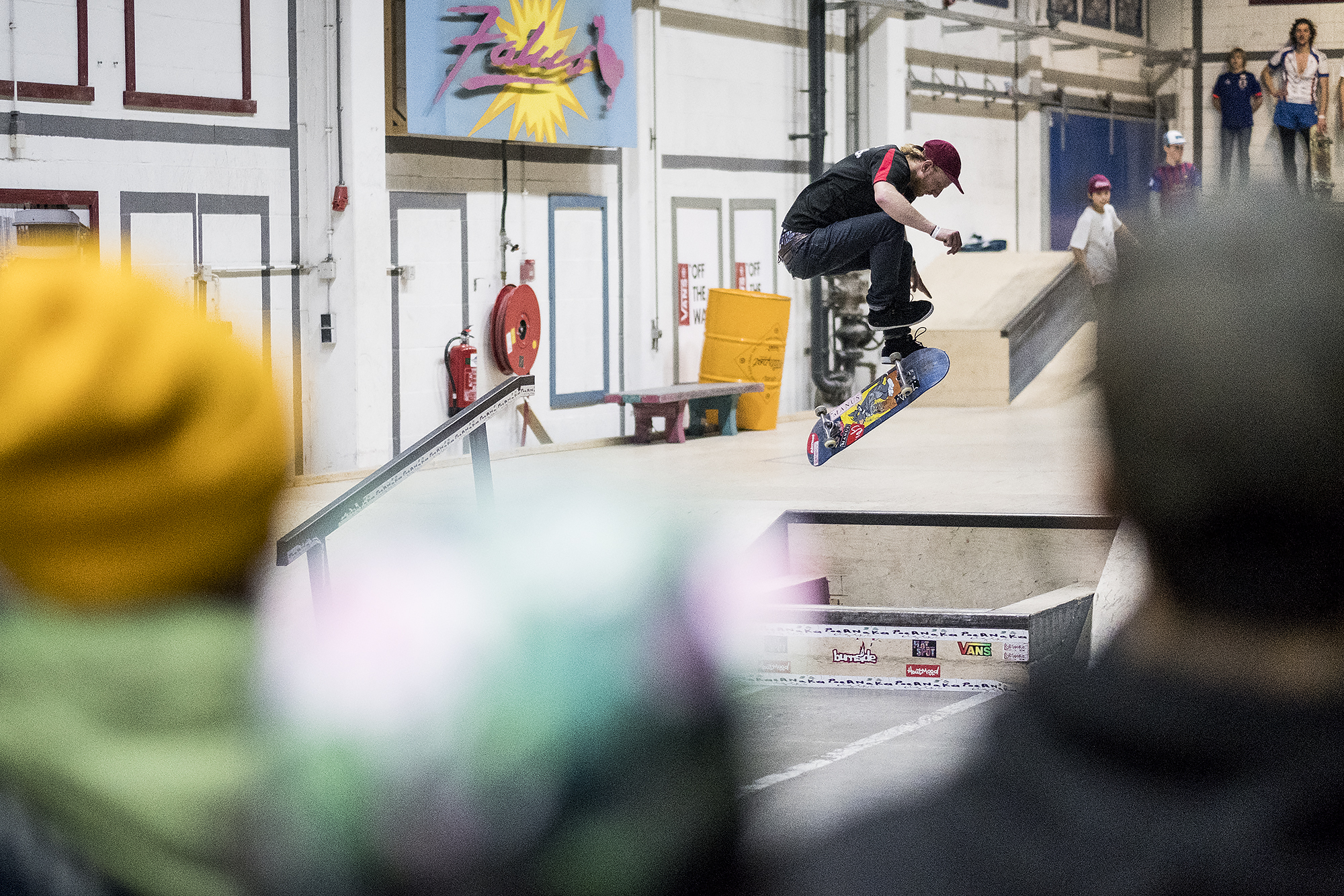 poernaka-scout-series-1-utrecht-woody-hoogendijk-fakie-treflip