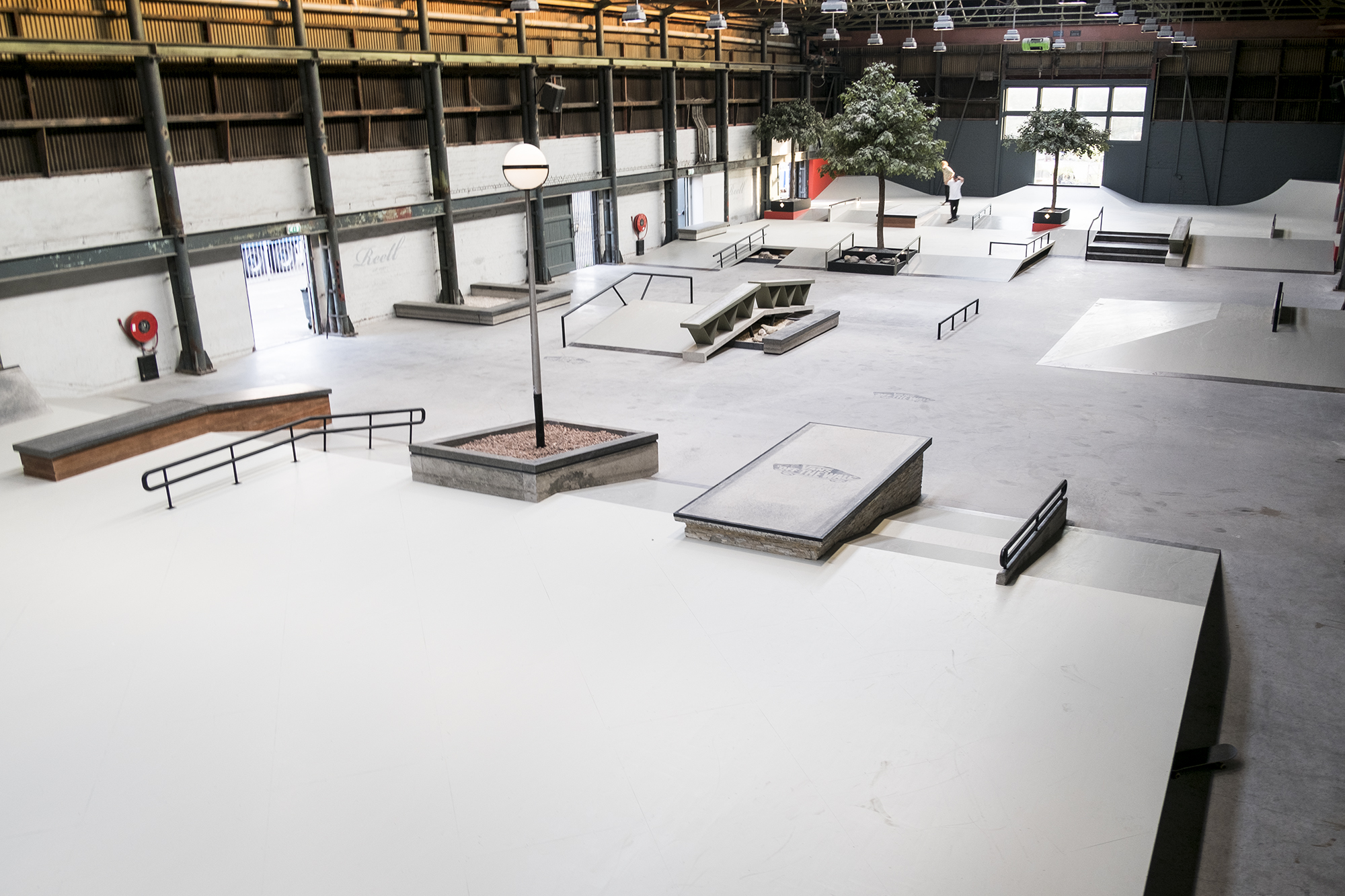 pier-15-verbouwd-13 Overview van skatepark bij Pier15 Skatepark in Breda
