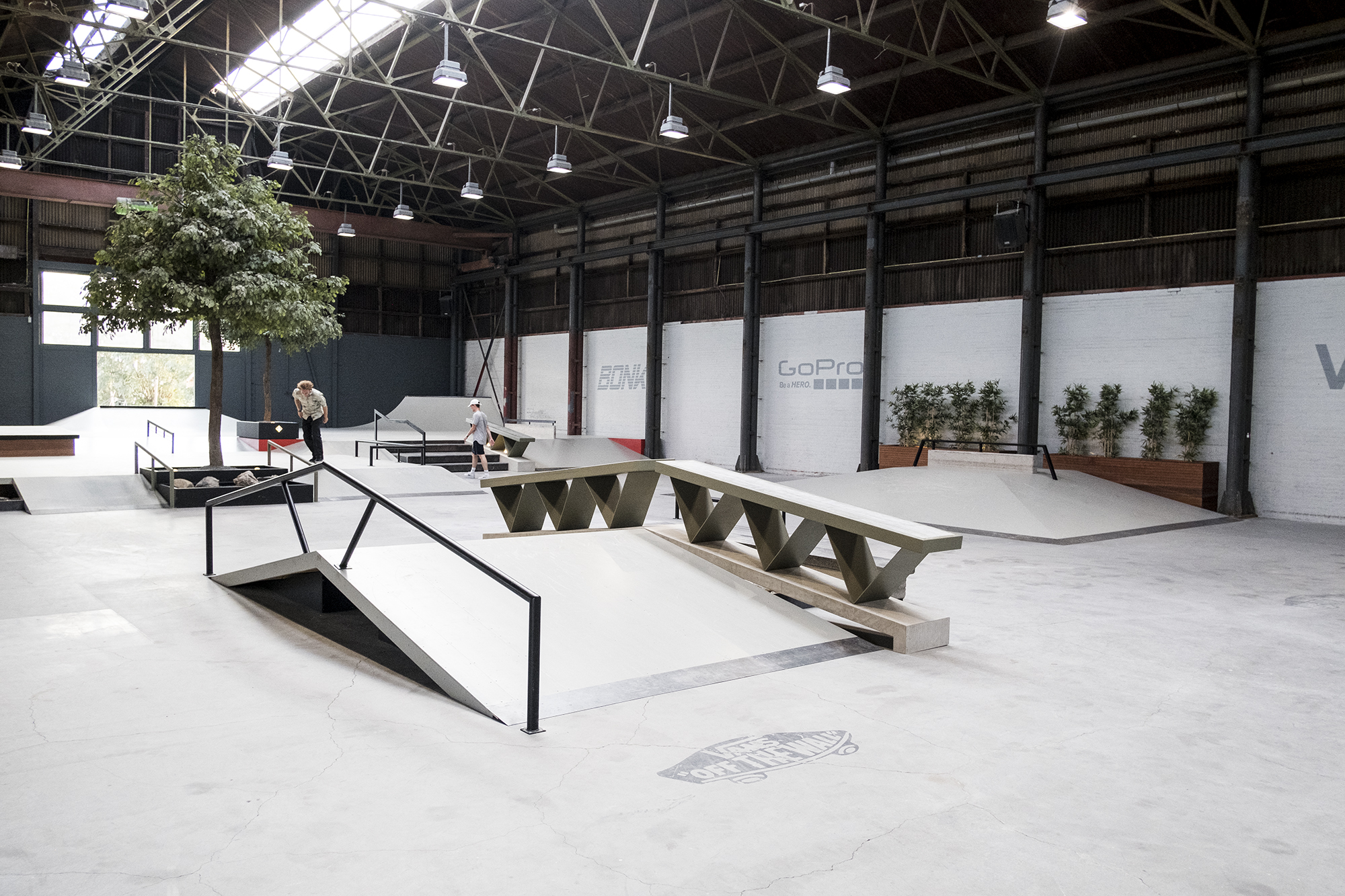 pier-15-verbouwd-9 A-Frame ledge en rail bij Pier15 Skatepark in Breda