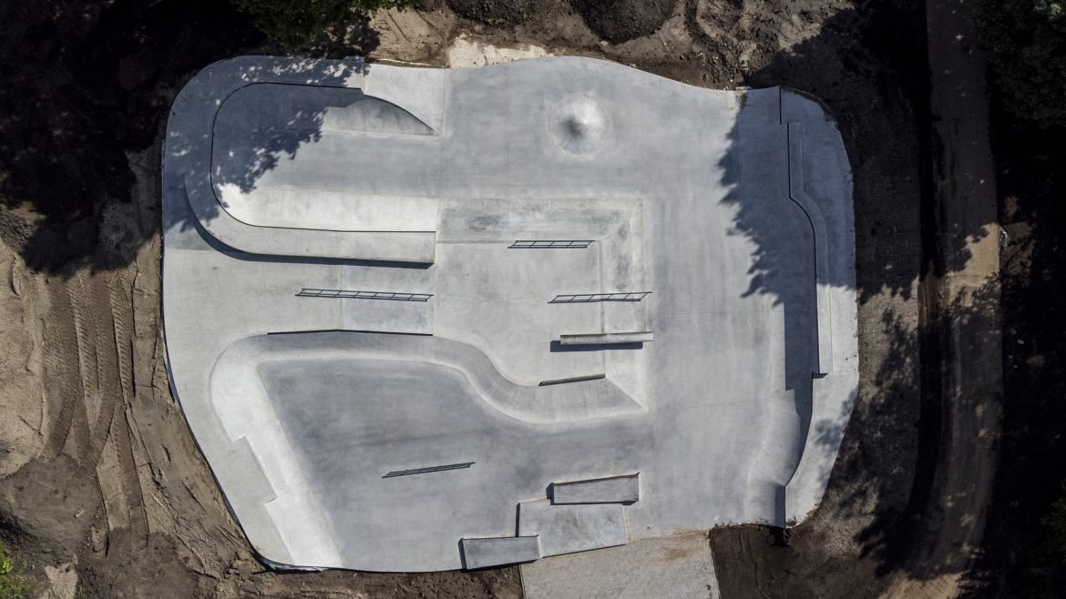 Nine-Yards-Skateparks-Kampen-Drone-Boven Overzichtsfoto van het nieuwe skatepark in Skatepark Kampen