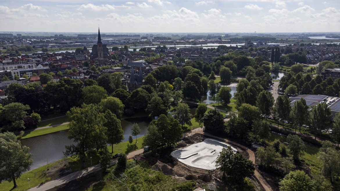 Nine-Yards-Skateparks-Kampen-Drone-Overview-2 Luchtfoto van het nieuwe skatepark in Skatepark Kampen