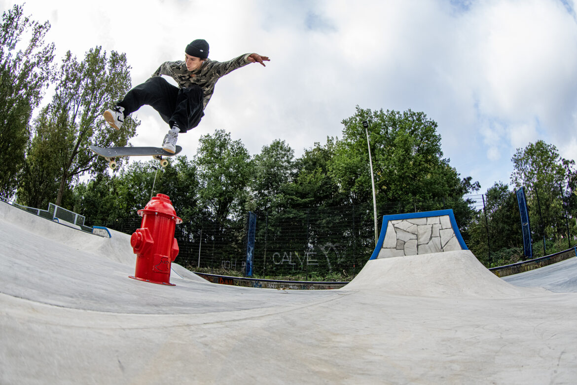 Stephan Schuuring at Middenberm Skatepark Delft Stephan Schuuring at Middenberm Skatepark Delft