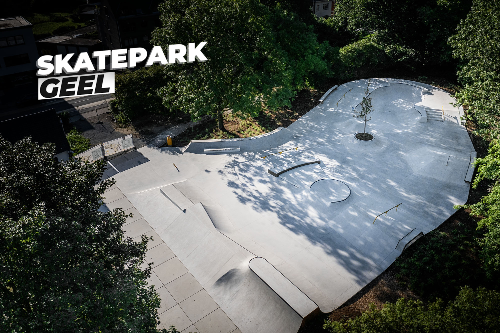 PARK: GEEL, BELGIE - SKATEPARK DE BOGAARD