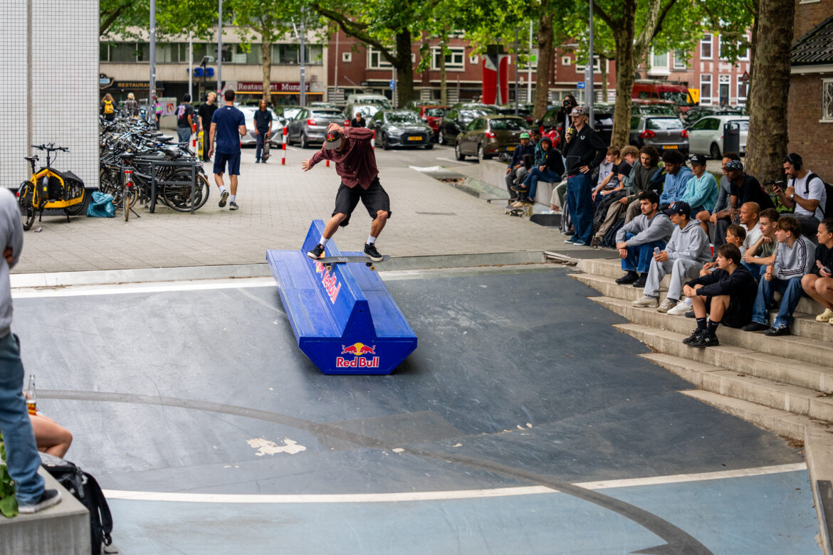 pascal-lipslide-1