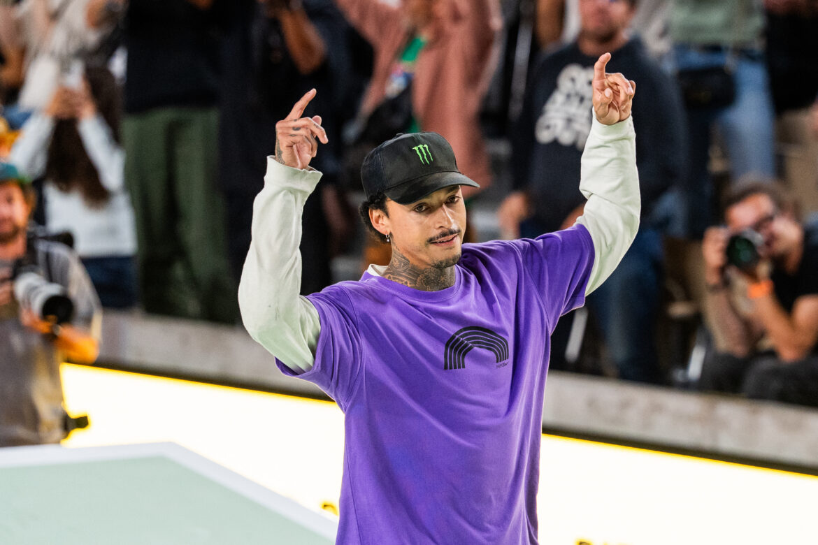 Nyjah Huston celebrates after winning SLS Paris 2026.