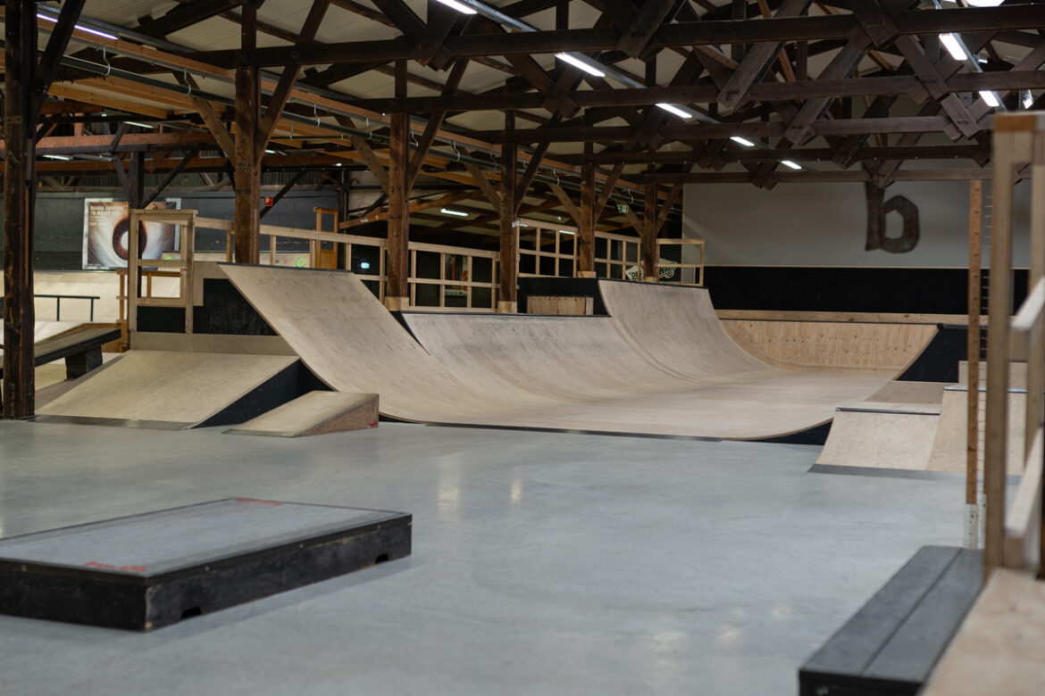 Burnside-Skatepark-Deventer-Miniramp-4 Overview of the miniramp at Burnside Skatepark in Denveter