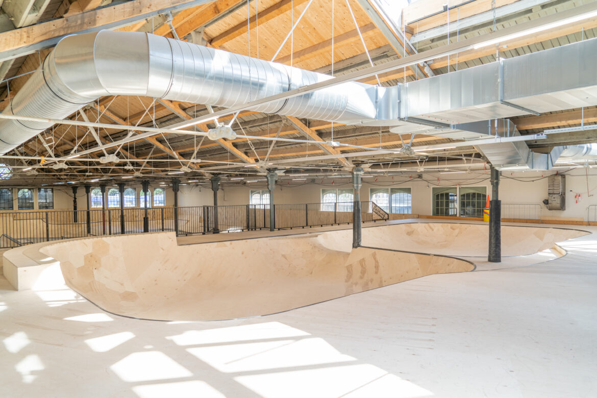 Ladybird-Skatepark-Tilburg-MaschaVanKleef-3 bowl bij Ladybird Skatepark. het indoor skatepark in Tilburg