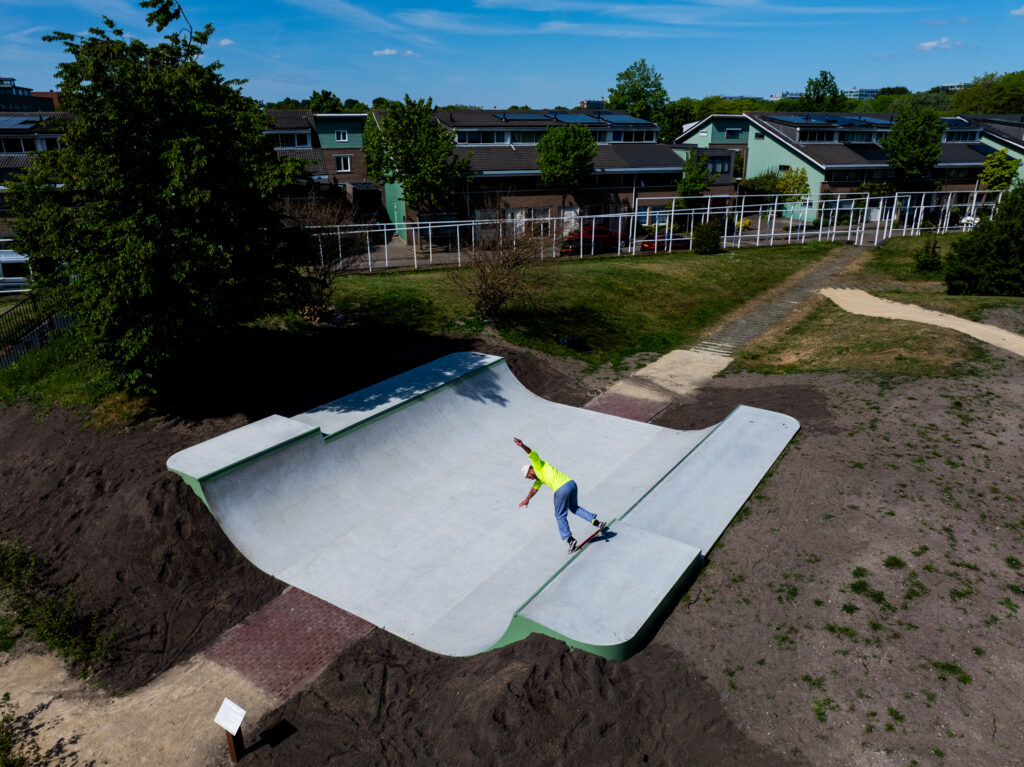 PARK: AMSTERDAM – MINIRAMP KASTERLEEPARK NIEUW-SLOTEN
