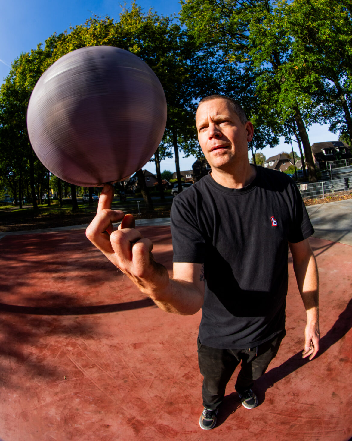 Mud Crew Urban Multicourt Zwolseweg Apeldoorn 3x3 basketball in het Urban Multicourt sportspark aan de Zwolseweg in Apeldoorn. Skatepark, Baseketbal, Tafel Voetbal en Crossfitpark combinatie.