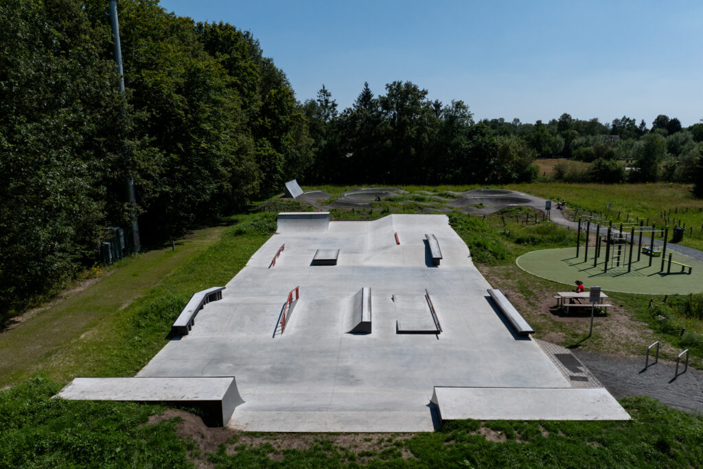 PARK: BRASSCHAAT, BELGIE – SKATEPARK MISHAGEN