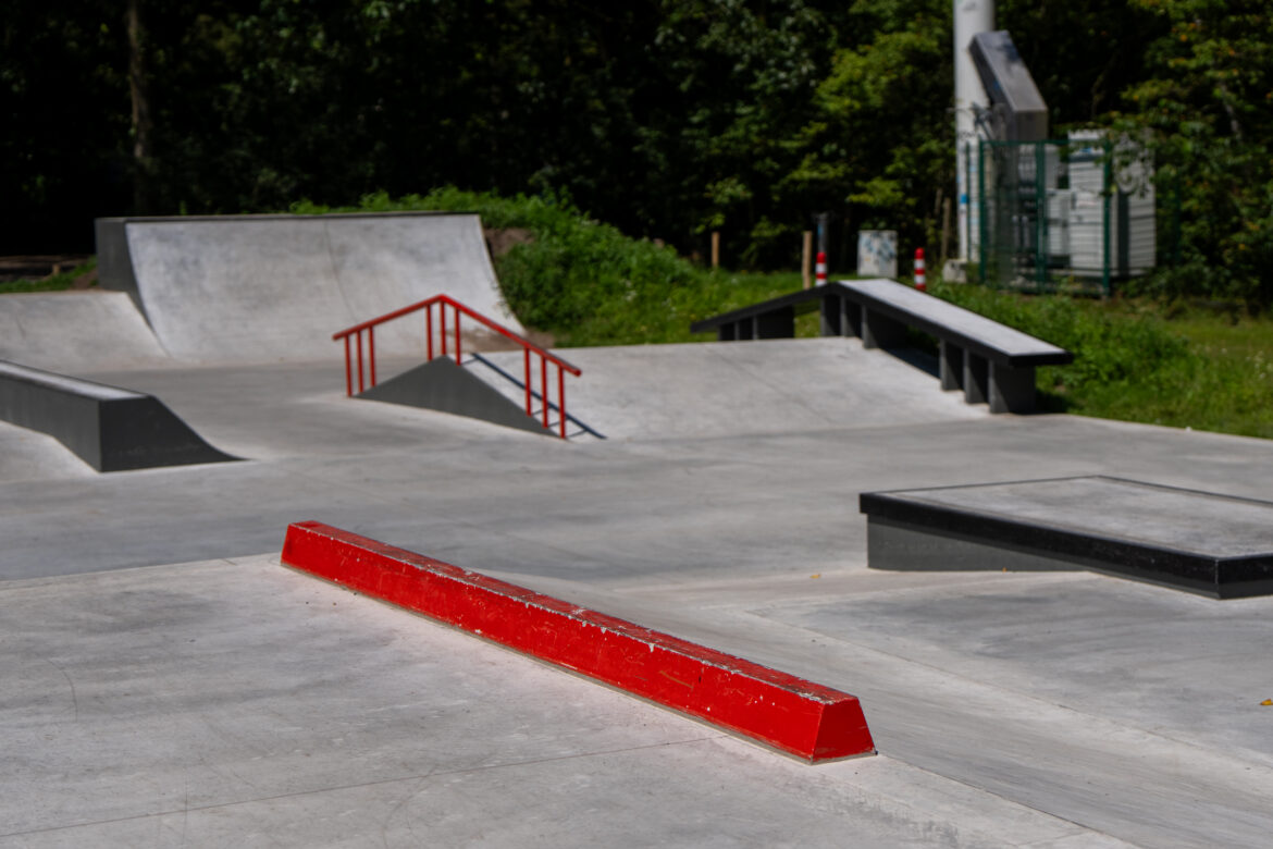 Nine Yards Skatepark Brasschaat (BE) Slappy curb Mishage Skatepark Brasschaat