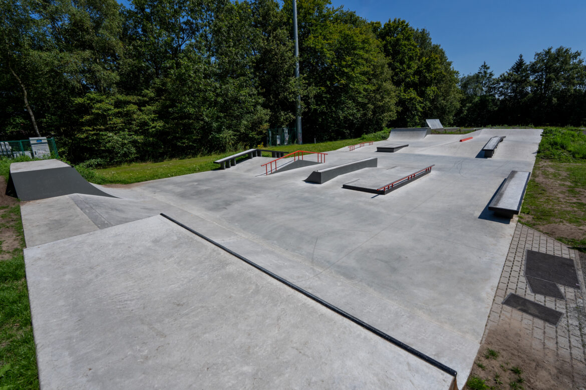 Nine Yards Skatepark Brasschaat (BE) Overview van Mishage Skatepark Brasschaat