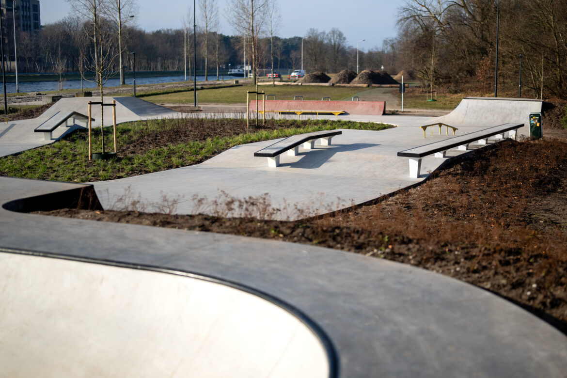 Nine-Yards-Skateparks-Oosterhout-23 Ledges in het skatepark in Oosterhout