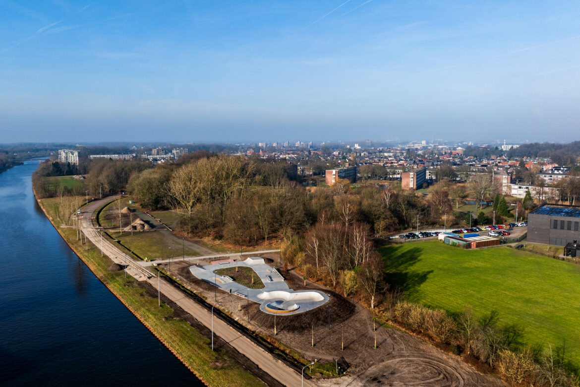 default Drone shot van skatepark in Oosterhout, bij Breda