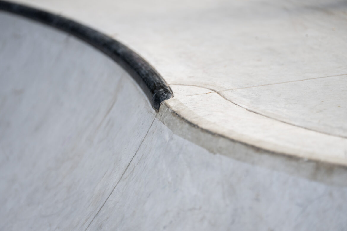 Osdorp-Amsterdam-Bowl-9 Detail van skatepark in Amsterdam Osdorp-Midden