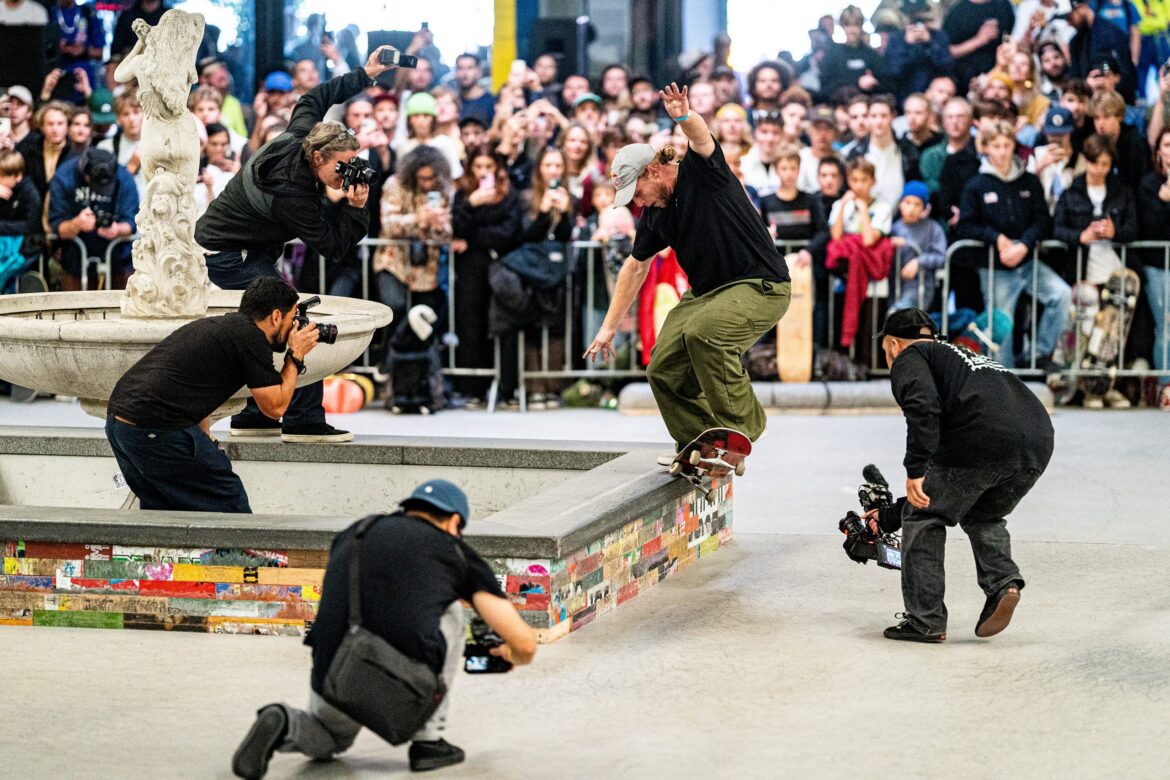 Red-Bull-Euro-Tour-2022-Skatepark-Amsterdam-Jamie-Foy-Switch-Crooked-scaled Jamie Foy tijdens de Red Bull Euro Tour bij Skatepark NOORD Amstedam